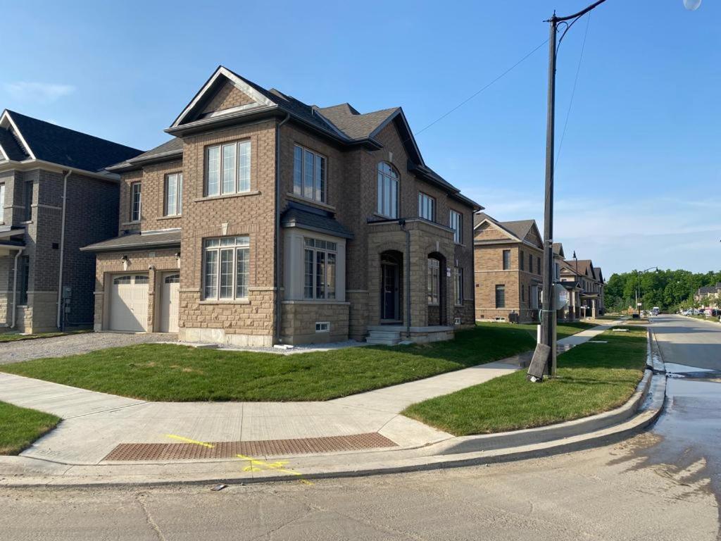 Willa 537 Veterans Dr Brampton On L7A 0C4 Zewnętrze zdjęcie